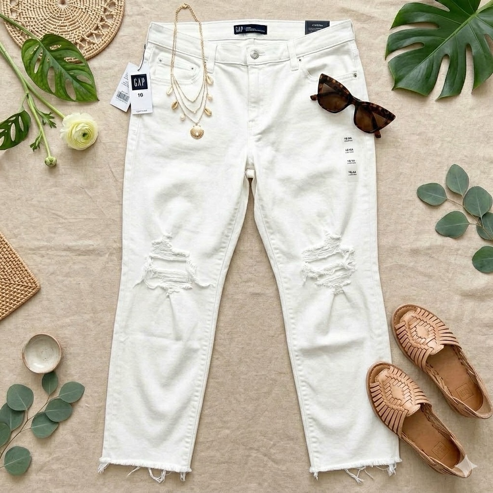 GAP White Distressed Jeans Size 18 Mid Rise Slim Leg Stretch New